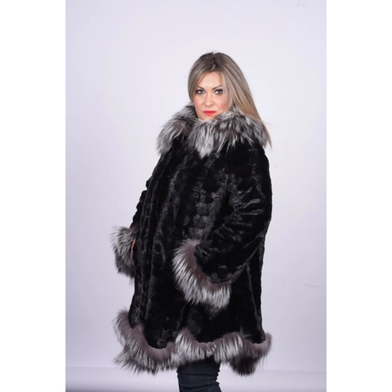 Genuine Fur Coat TLW0069
