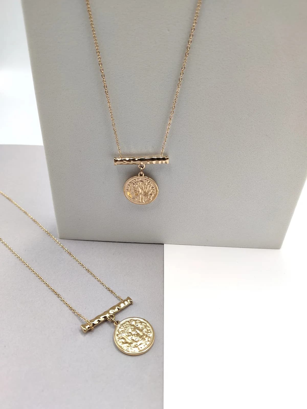Stainless Steel Necklace with Bar and Embossed Motif by Magis Handmade Jewels