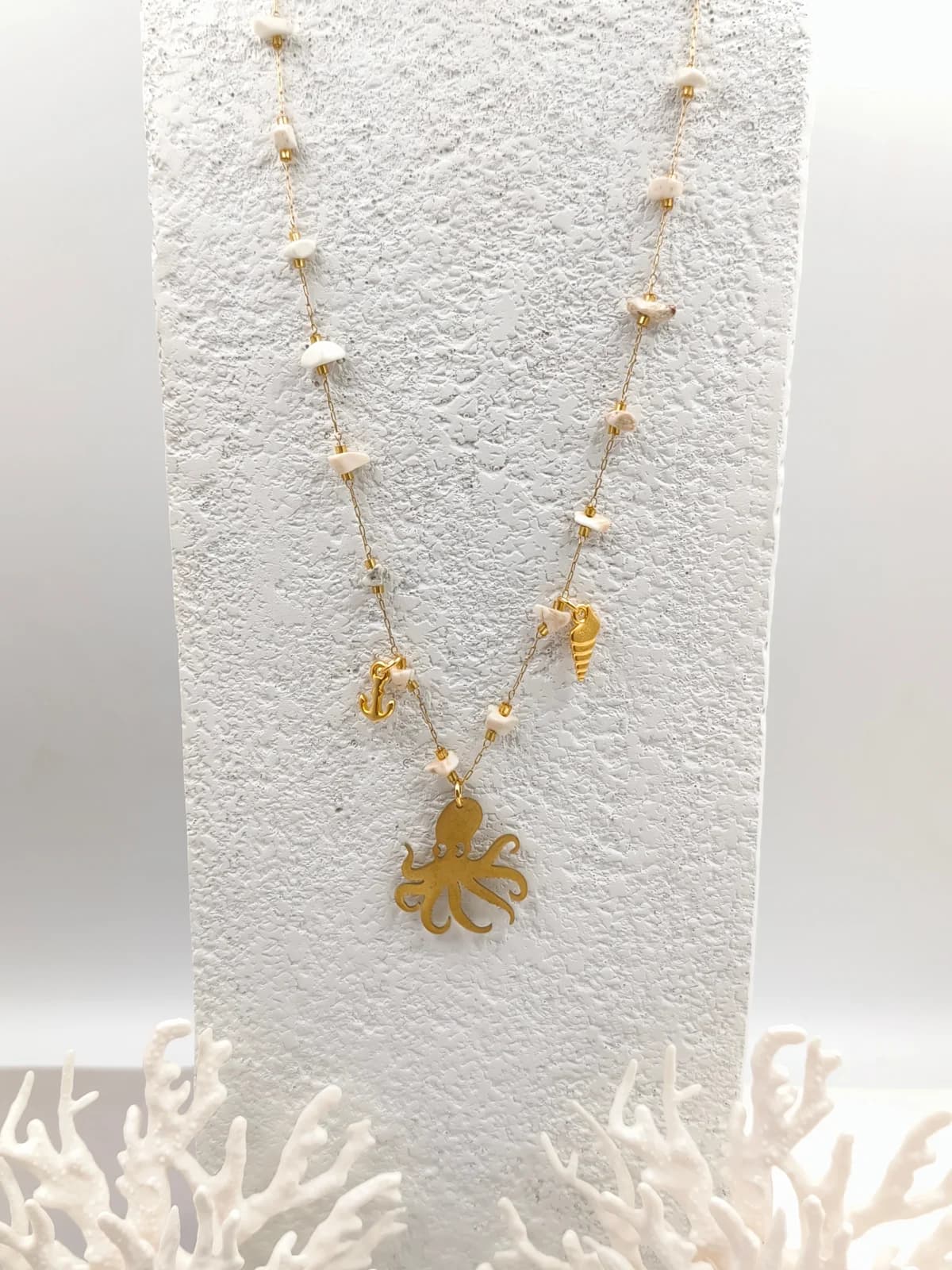 Stainless Steel Necklace with Howlite and Gold-Plated Details by Magis Handmade Jewels