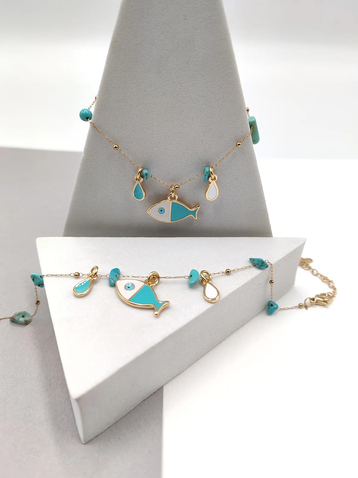 Stainless Steel Bracelet with Howlite, Gold-Plated Details and Enamel by Magis Handmade Jewels