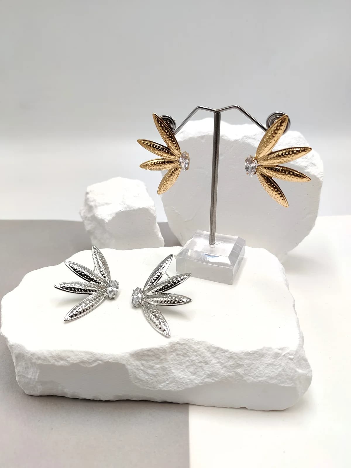 Stainless Steel Earrings with Petals and Crystals by Magis Handmade Jewels