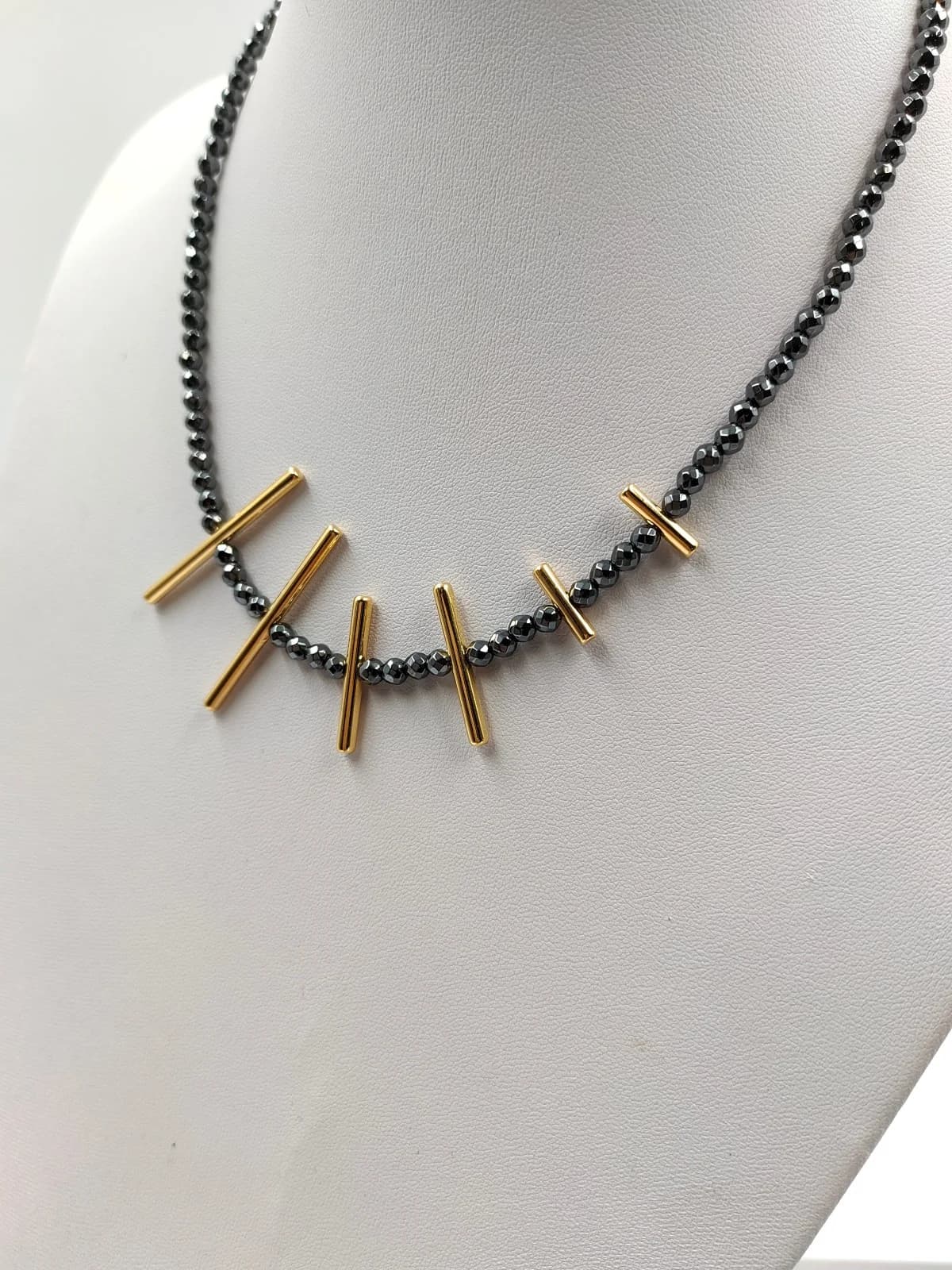 Necklace with Hematite and Gold-Plated Bars by Magis Handmade Jewels