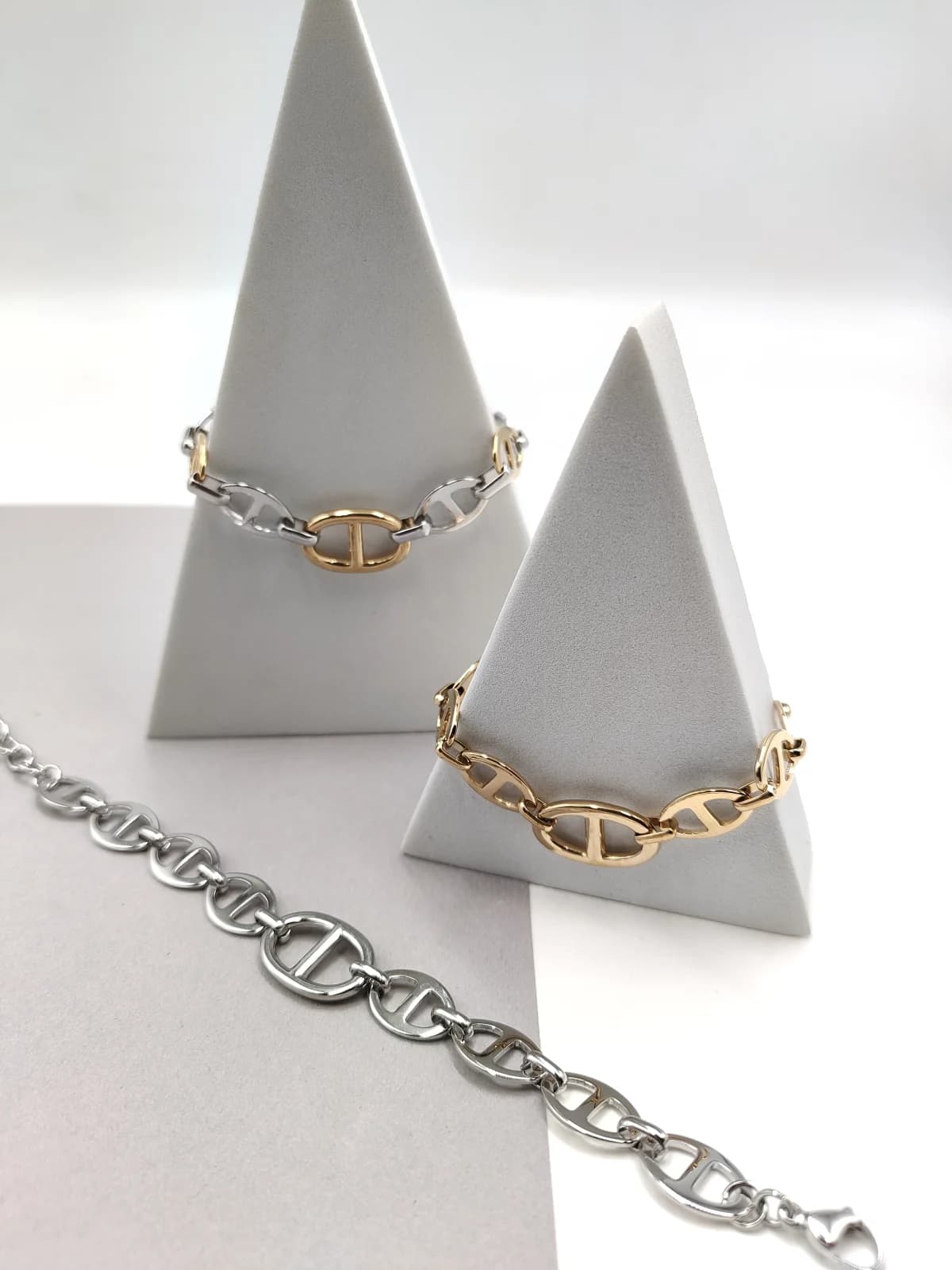 Stainless Steel Bracelet with Oval Designs by Magis Handmade Jewels