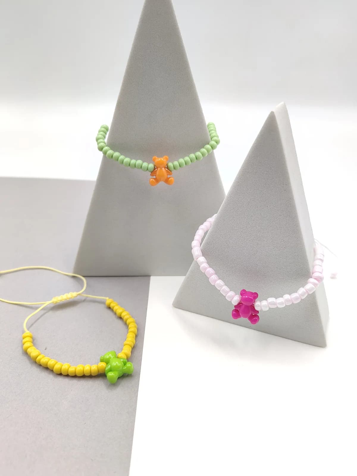 Bracelet with Glass Beads and Acrylic Teddy Bear by Magis Handmade Jewels