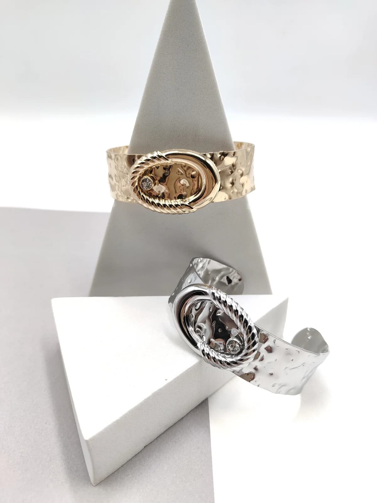 Stainless Steel Hammered Bracelet with Crystal by Magis Handmade Jewels