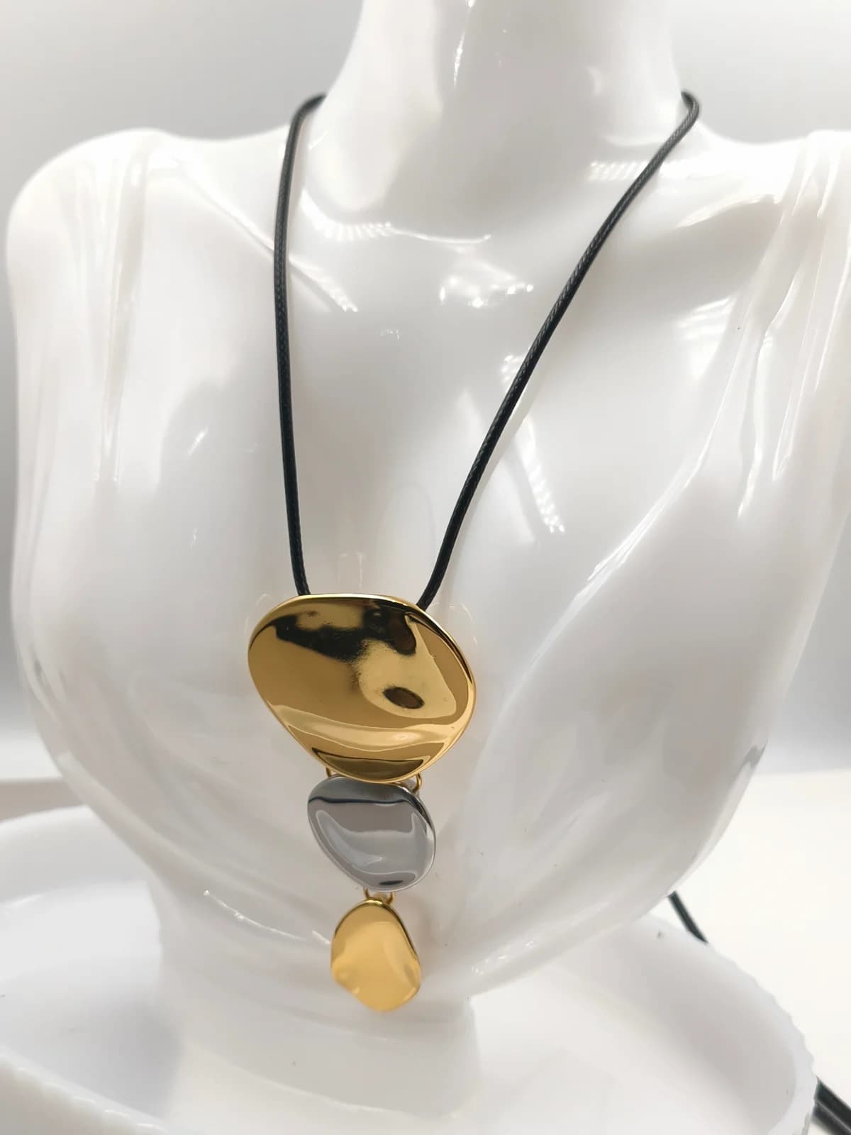 Necklace with Cord and Stainless Steel Two-Tone Motif by Magis Handmade Jewels