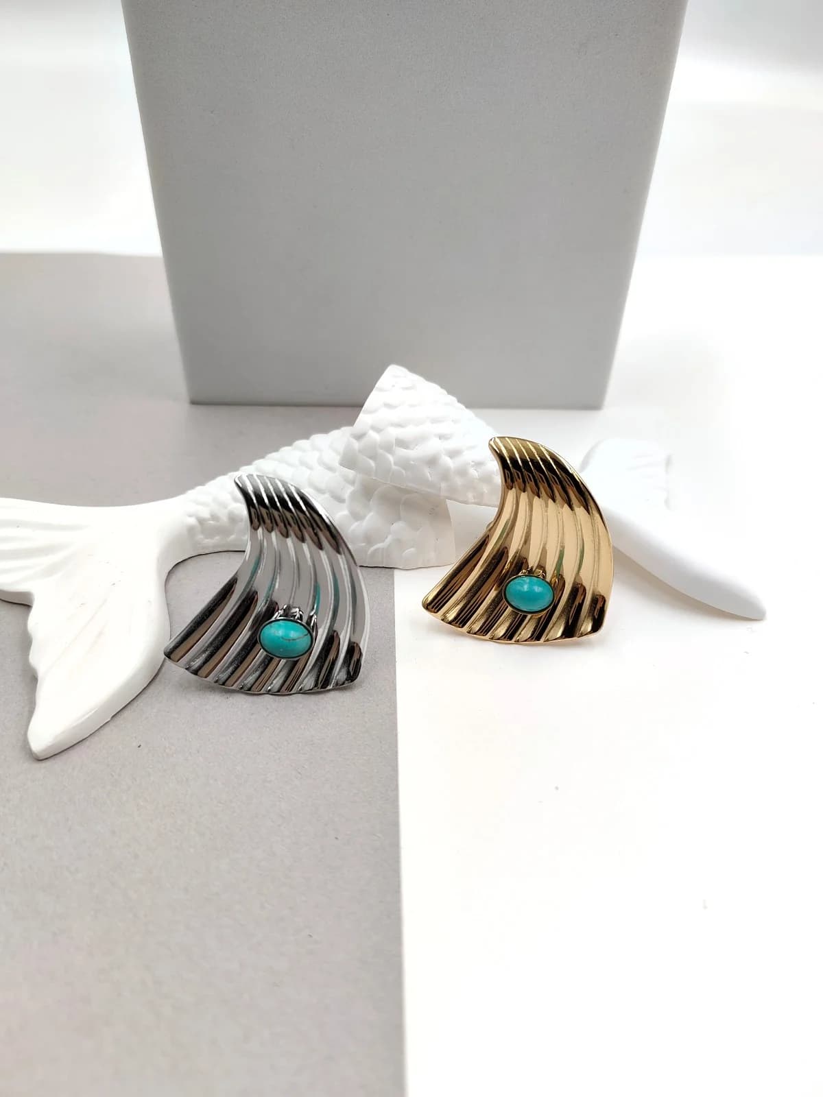 Stainless Steel Embossed Ring with Howlite by Magis Handmade Jewels