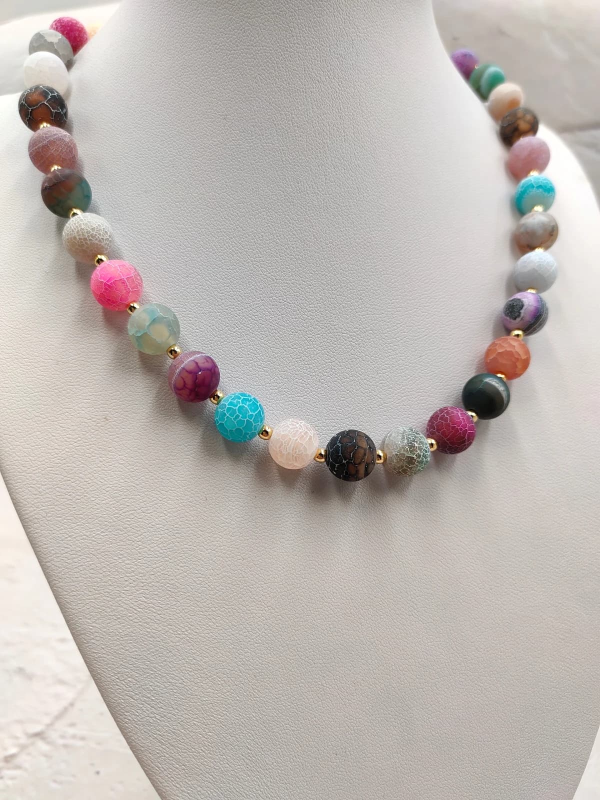 Necklace with Agate Beads and Gold-Plated Details by Magis Handmade Jewels