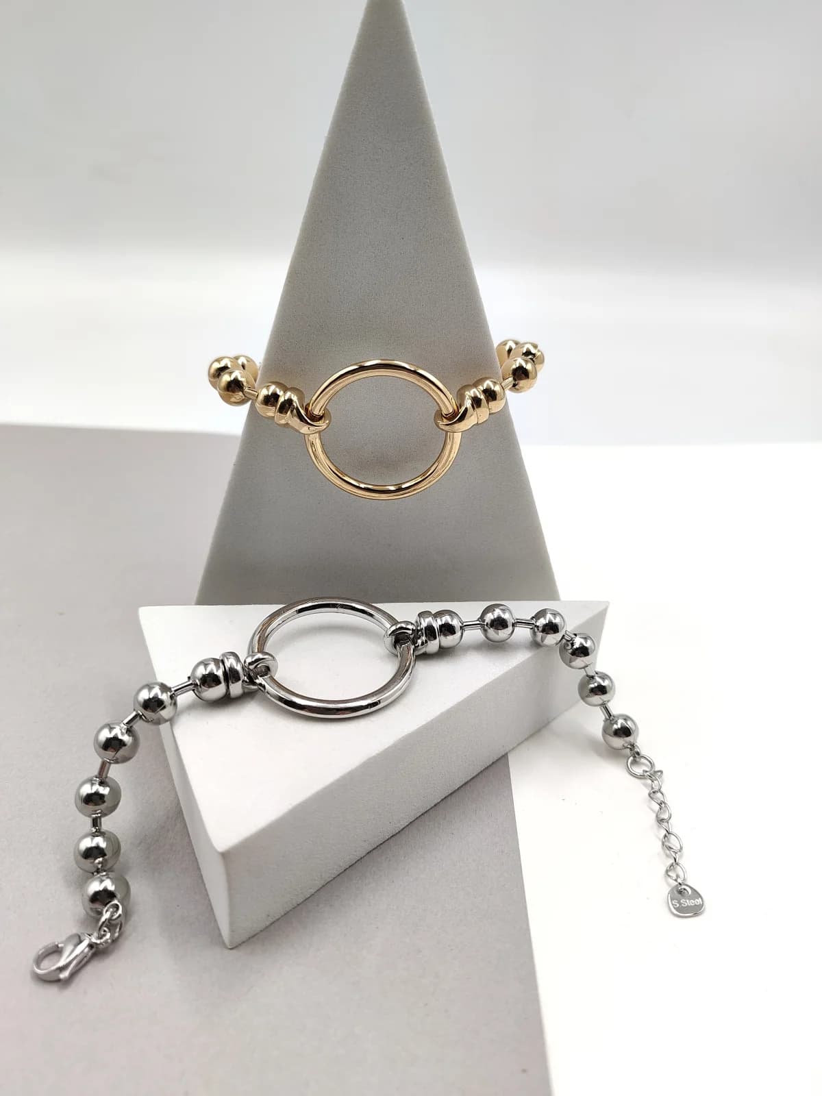 Stainless Steel Bracelet with Beads and Circle by Magis Handmade Jewels