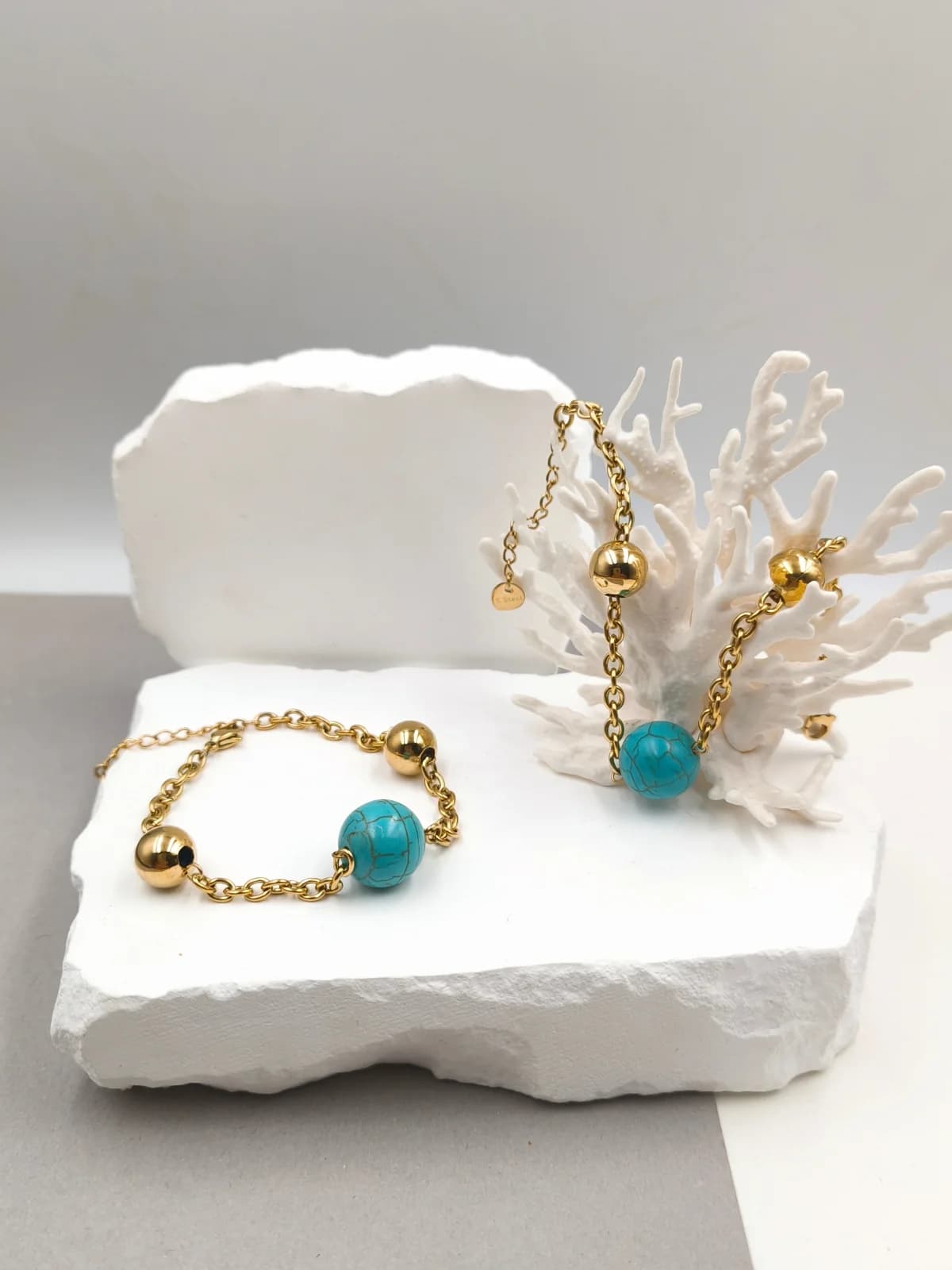Stainless Steel Bracelet with Howlite Bead by Magis Handmade Jewels