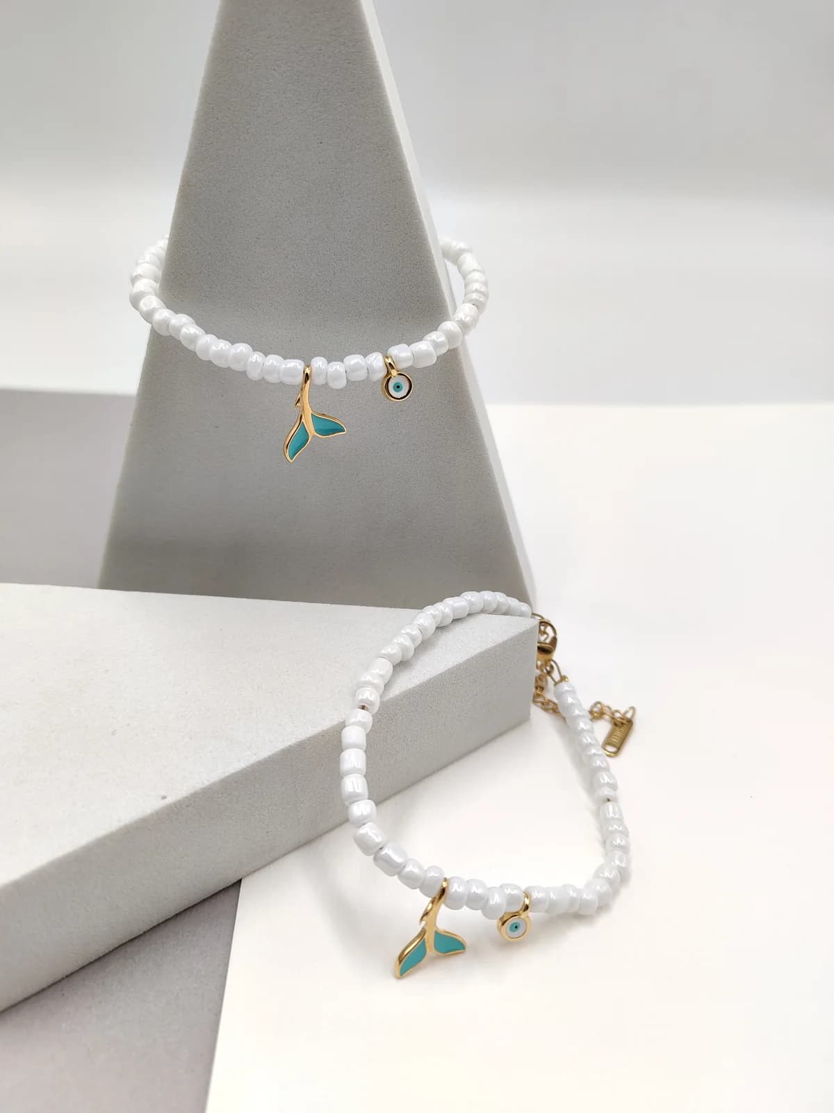 Bracelet with Beads and Gold-Plated Enamel Details by Magis Handmade Jewels