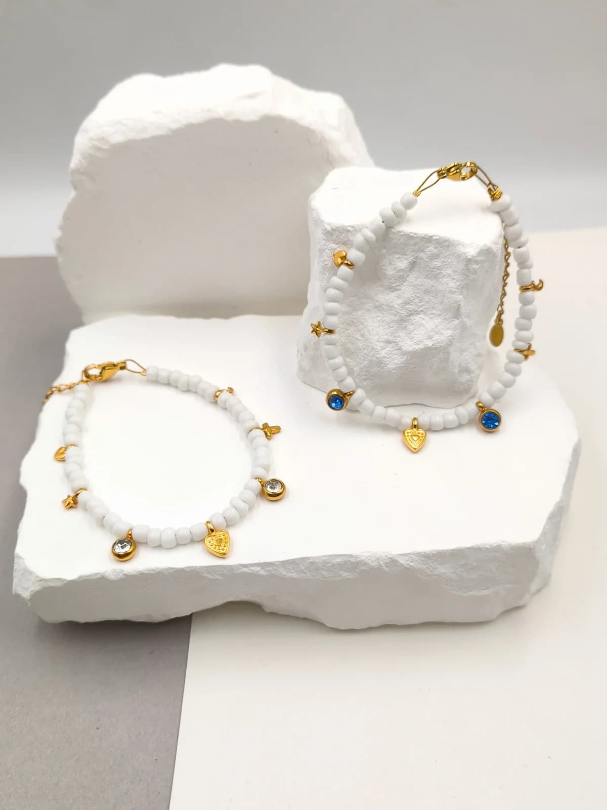 Bracelet with Glass Beads and Gold-Plated Details by Magis Handmade Jewels