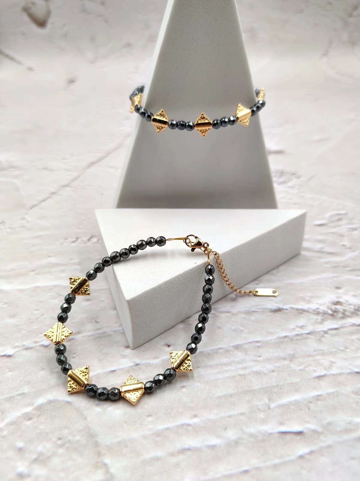 Bracelet with Hematite Beads and Gold-Plated Details by Magis Handmade Jewels