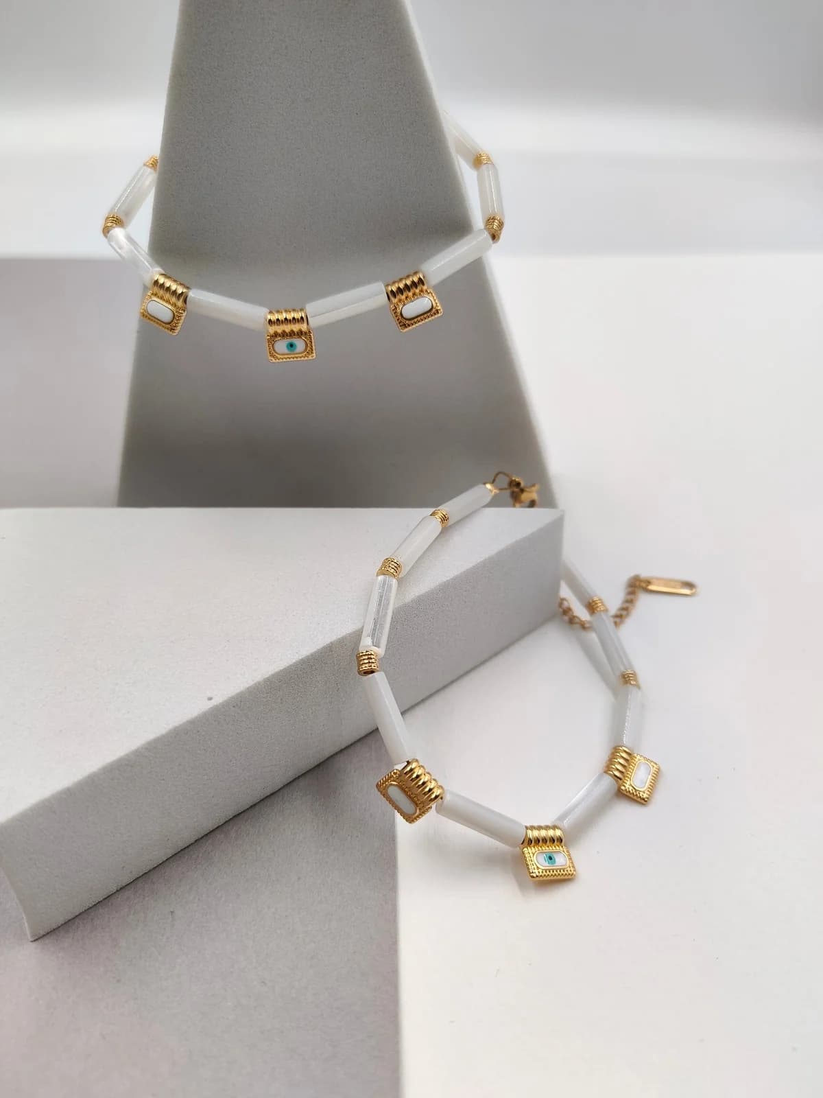 Bracelet with Mother-of-Pearl and Gold-Plated Enamel Details by Magis Handmade Jewels