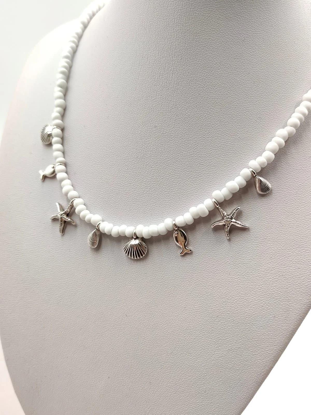 Necklace with Beads and Silver-Plated Details by Magis Handmade Jewels