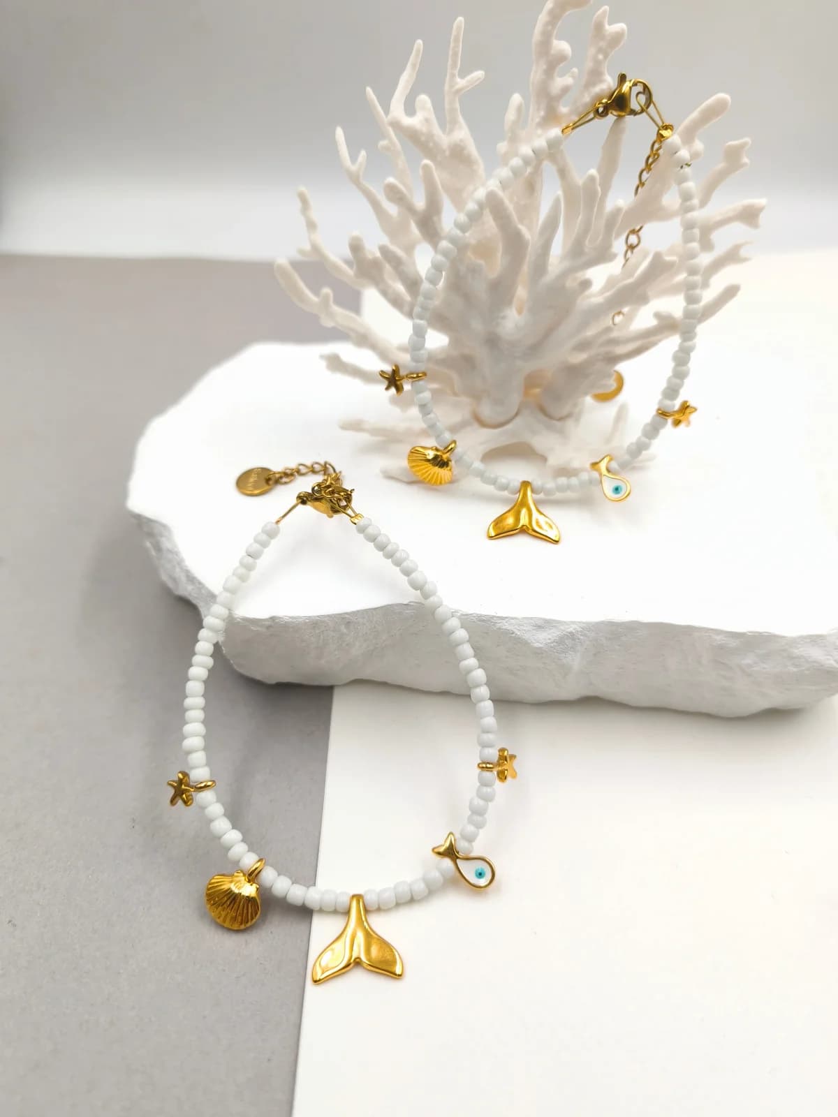 Bracelet with Glass Beads and Gold-Plated Details by Magis Handmade Jewels