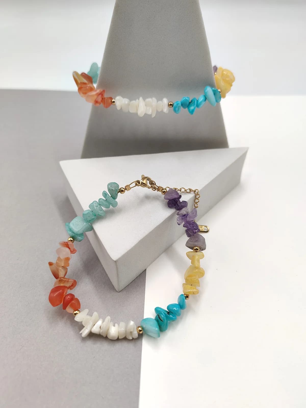 Bracelet with Semi-Precious Bead Chips by Magis Handmade Jewels