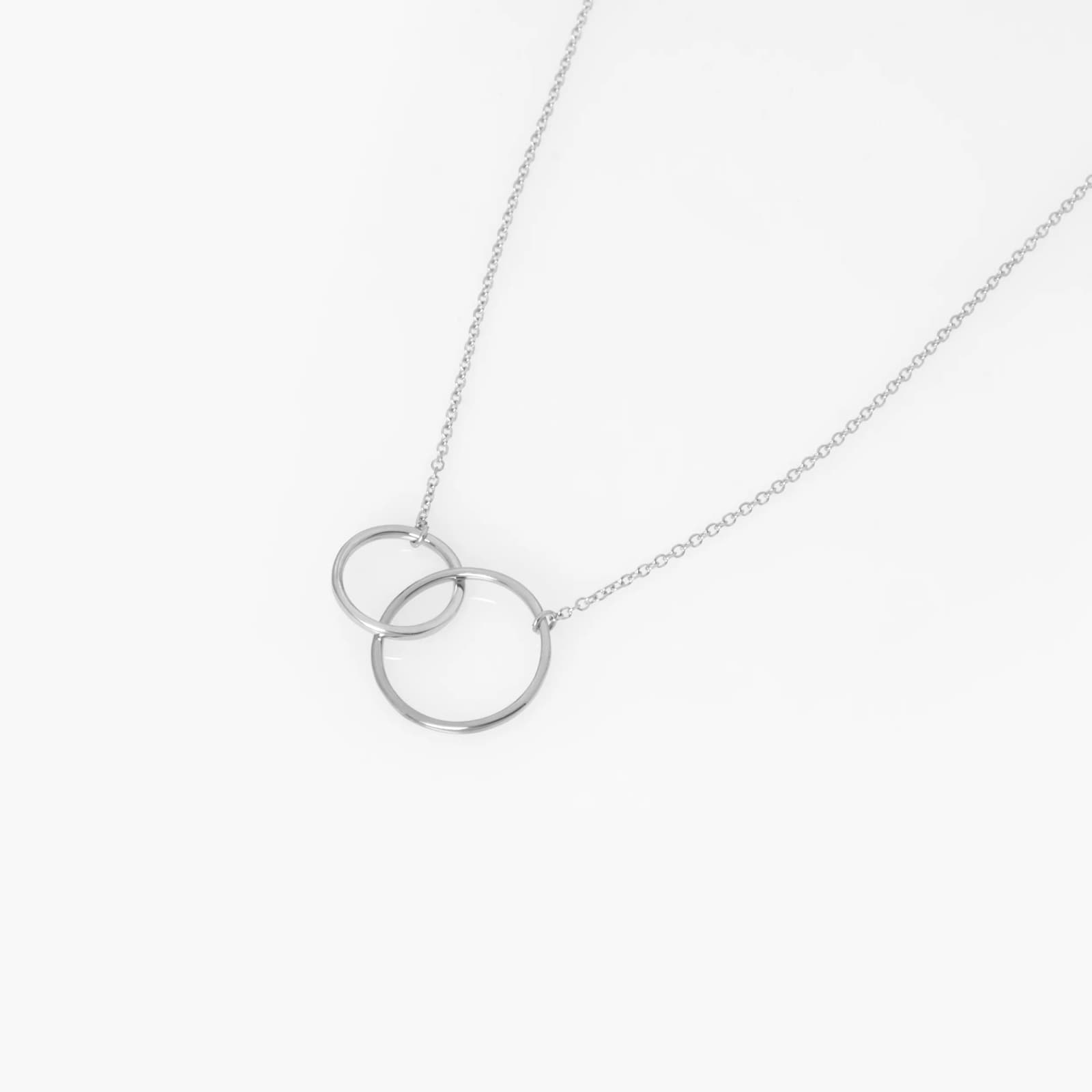 Interlocking Circles Necklace — Necklaces from AntEva Crafts