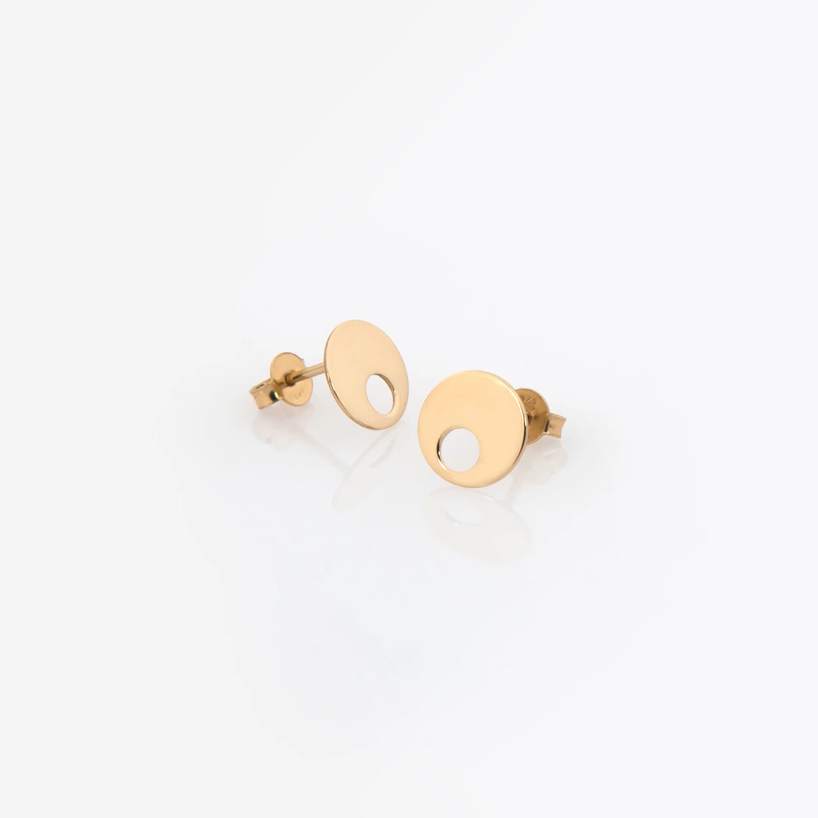 Round Stud Earrings β Earrings from AntEva Crafts