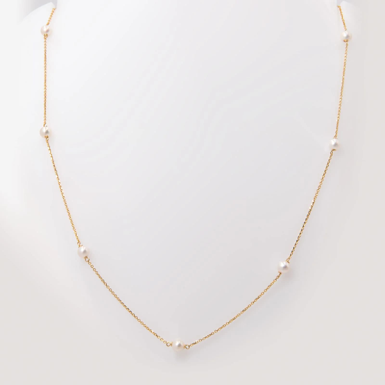 Station Pearls Chain Neckalce — Necklaces from AntEva Crafts