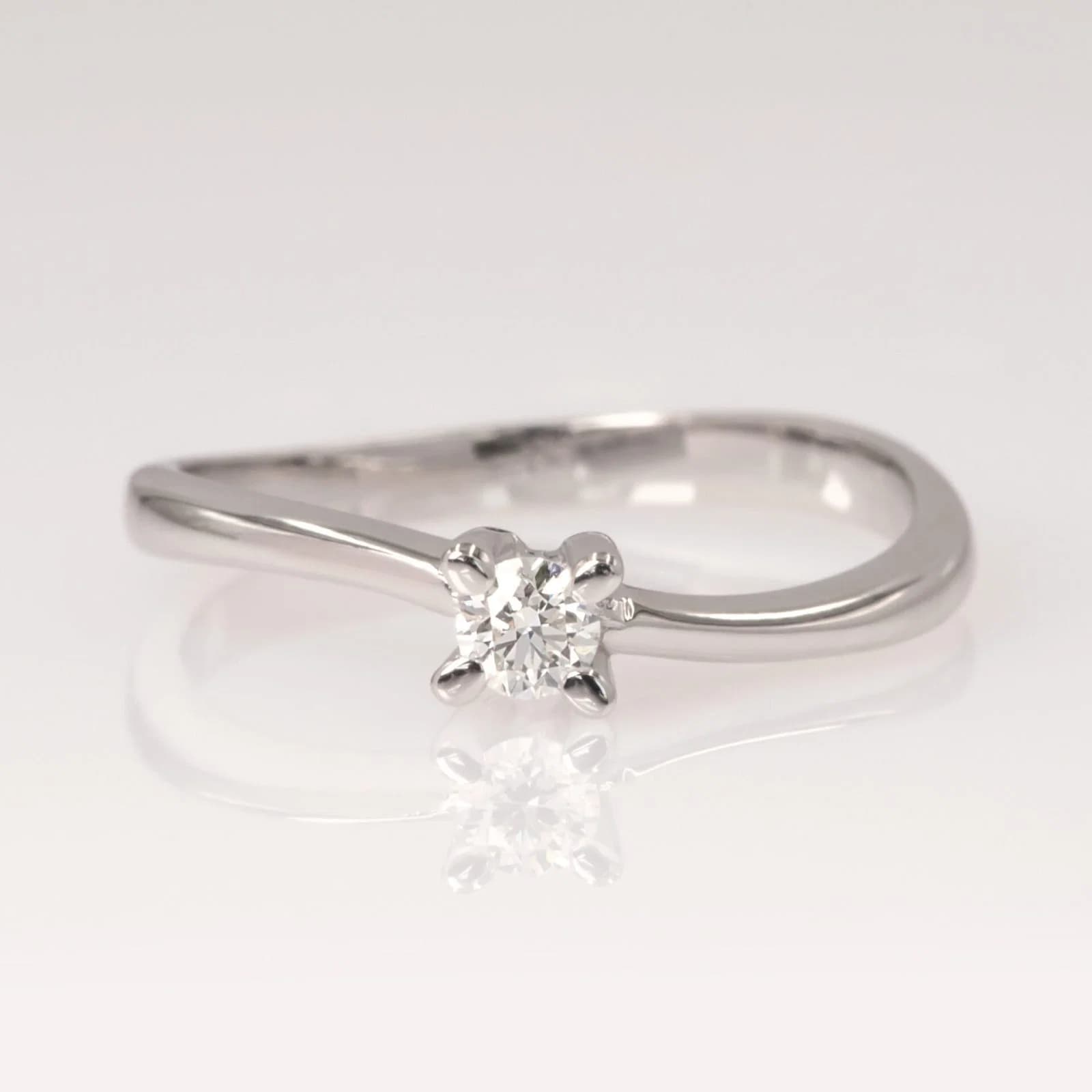 Diamond Gold Solitaire Ring β Rings from AntEva Crafts
