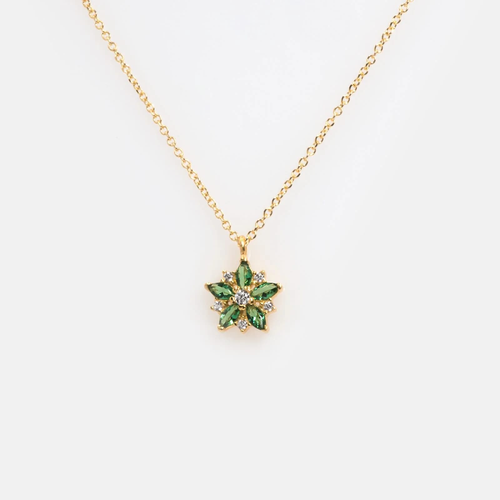 Daisy Flower Gemstone Necklace β Necklaces from AntEva Crafts