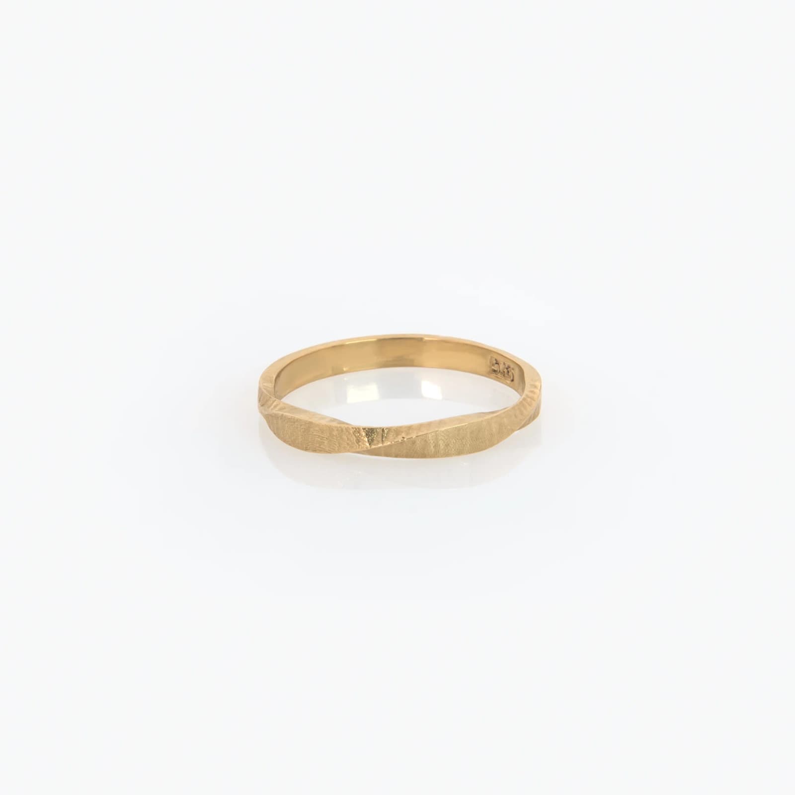Mobius Diamond Cut Textured Ring β Rings from AntEva Crafts