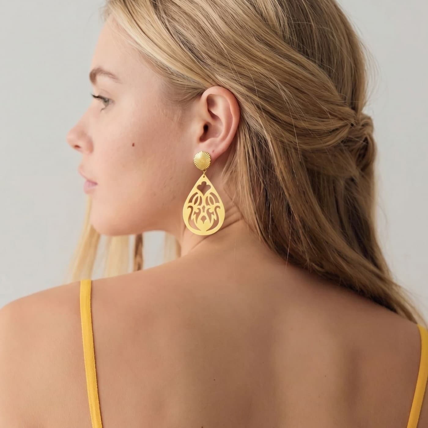 Gold-Plated Earrings | Resin Drops with Pattern - Yellow — Earrings from Toolittle