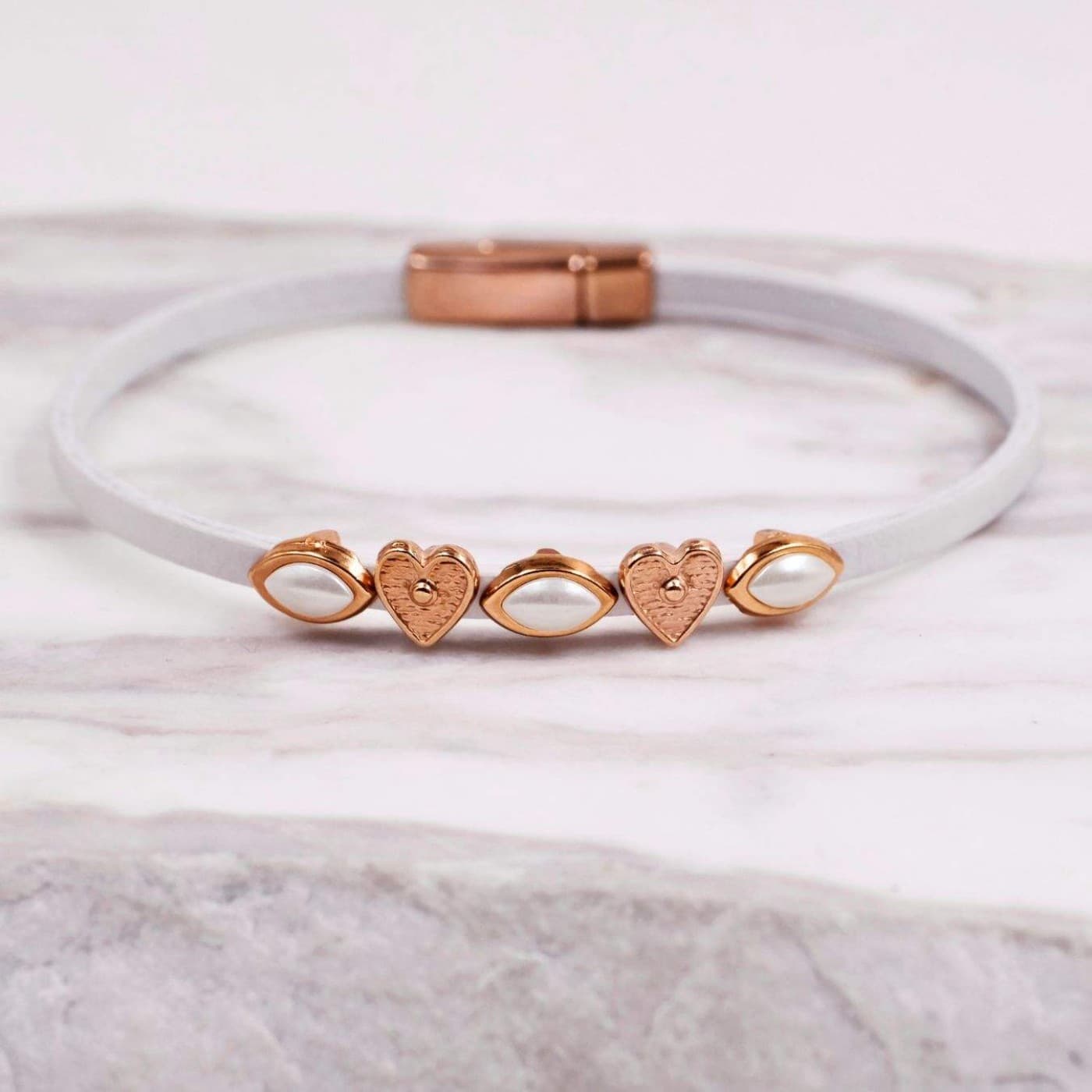 Metal Heart & Pearls Leather Bracelet | White — Bracelets from Toolittle