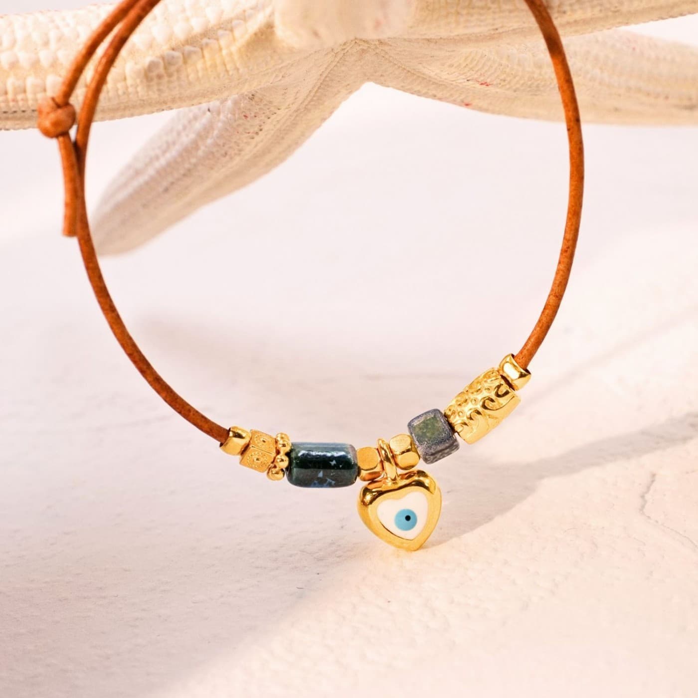 Makrame Bracelet with Metallic Heart — Bracelets from Toolittle
