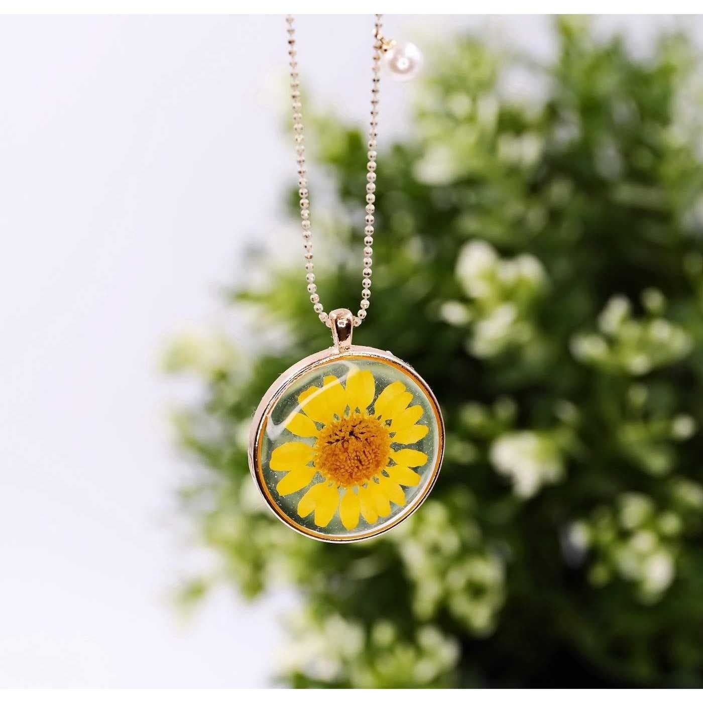 Long necklace Dried Blossom — Necklaces from Toolittle