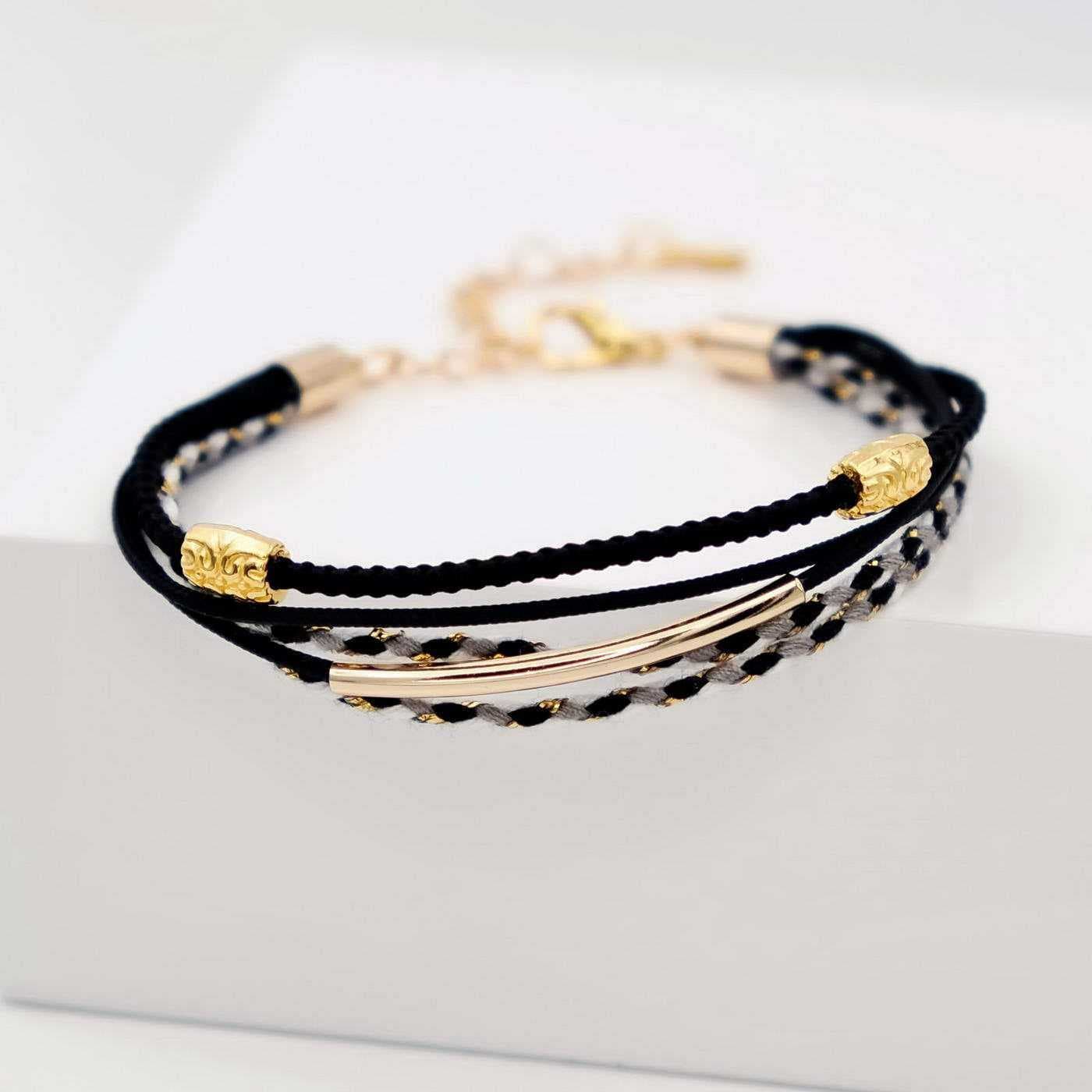 Bracelet made of cotton cords — Bracelets from Toolittle