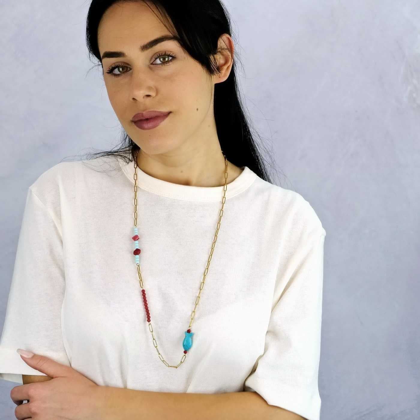 Necklace with corals and howlite — Necklaces from Toolittle