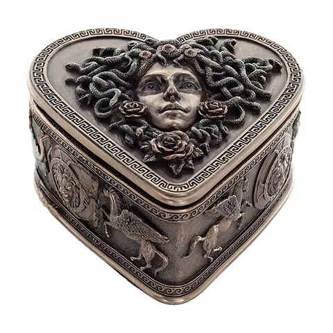 Heart-Shaped Medusa Bronze-Finish Jewellery Box – 11.5 × 9 cm – view 1
