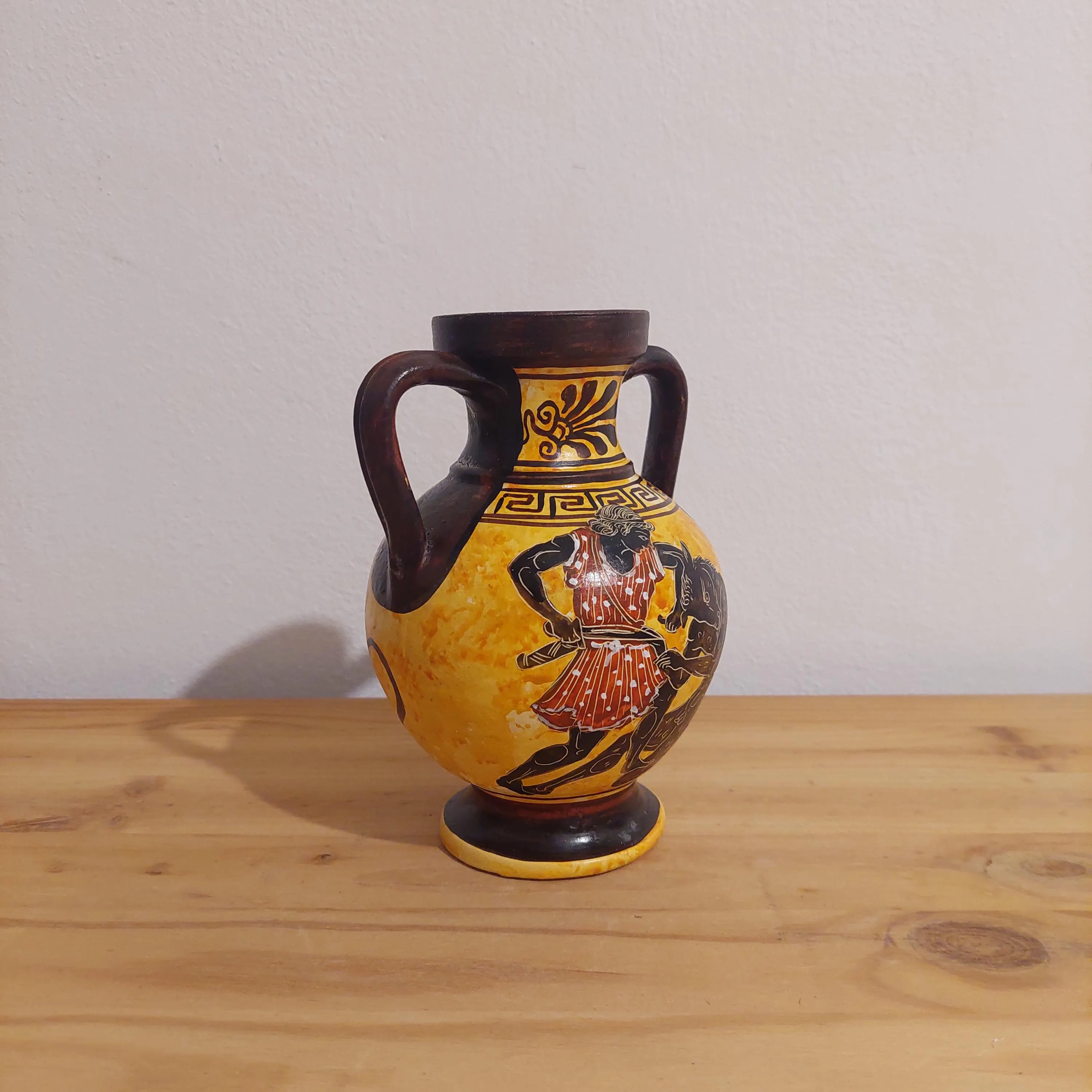 Hand-Painted Theseus and Minotaur Ceramic Amphora: Greek Myth Art — additional product image 3 from DadArt