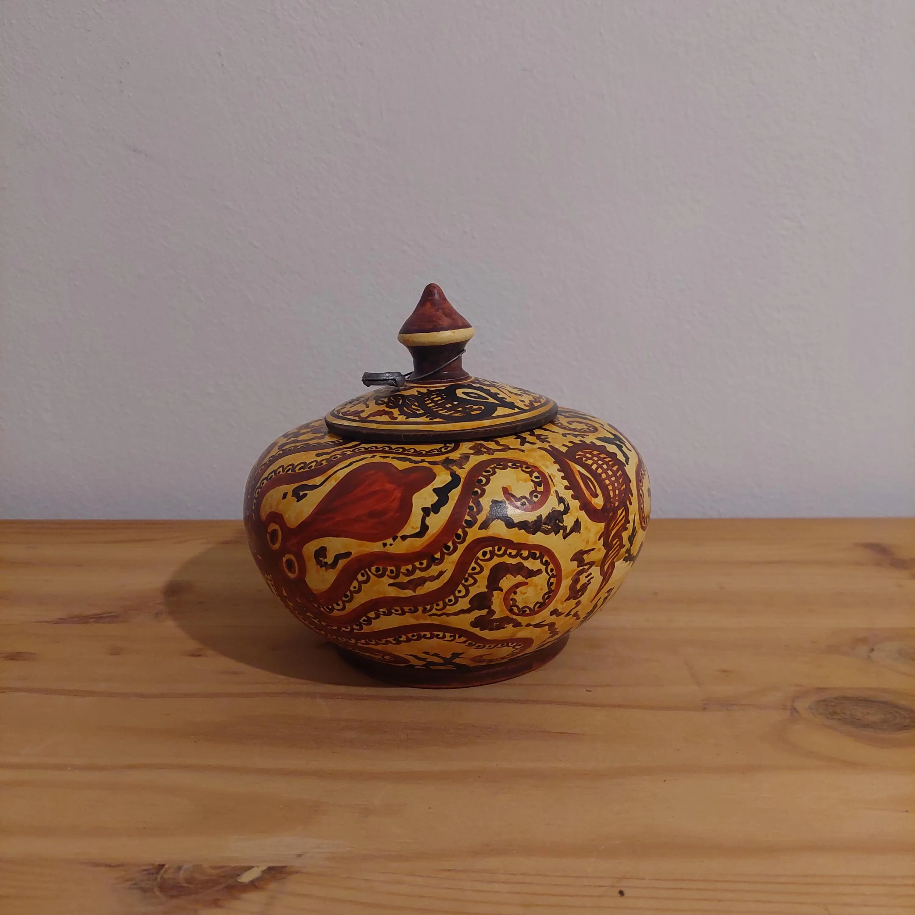 Handmade Minoan Octopus Ceramic Pot: Ancient Greek Marine Decor — additional product image 7 from DadArt