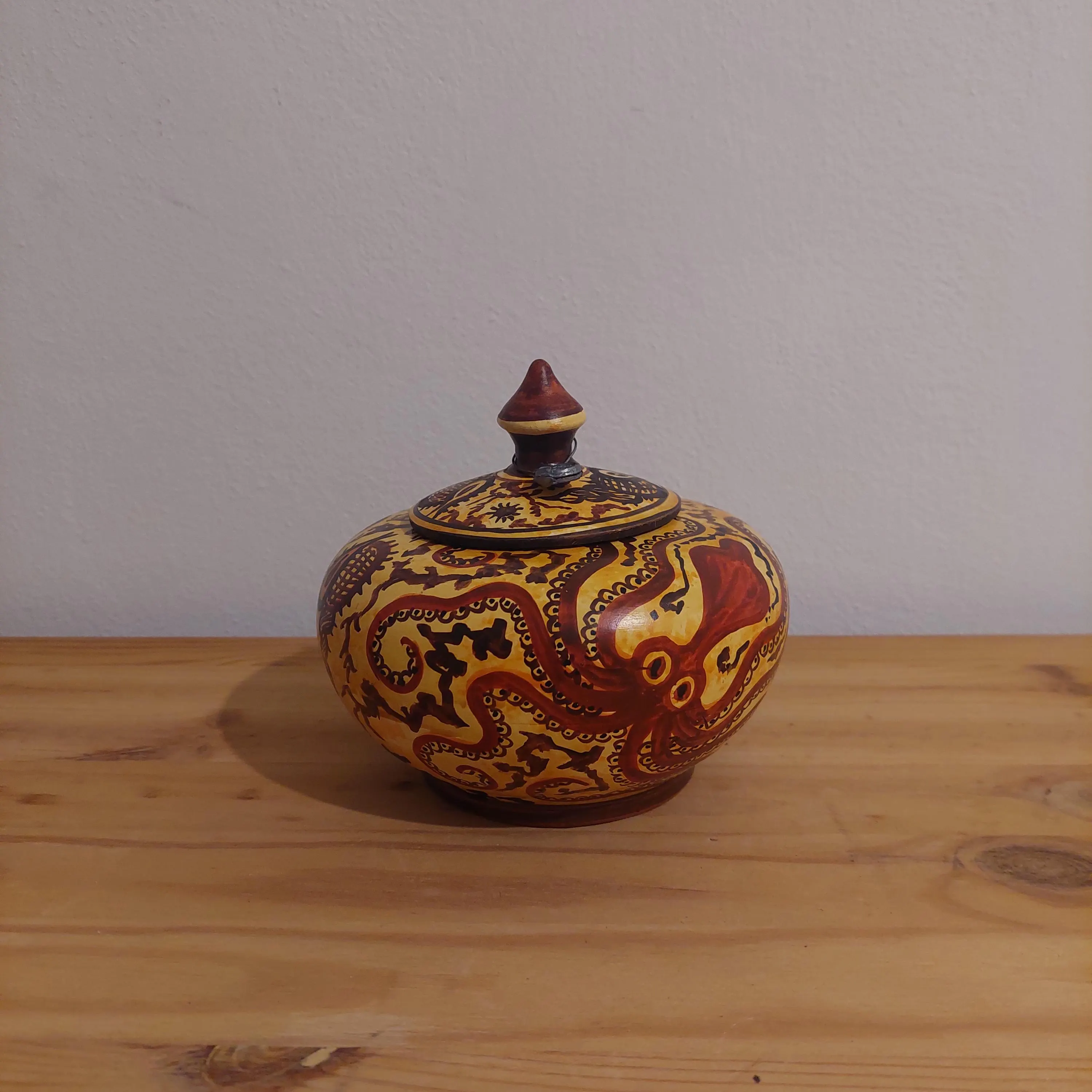 Handmade Minoan Octopus Ceramic Pot: Ancient Greek Marine Decor — additional product image 8 from DadArt