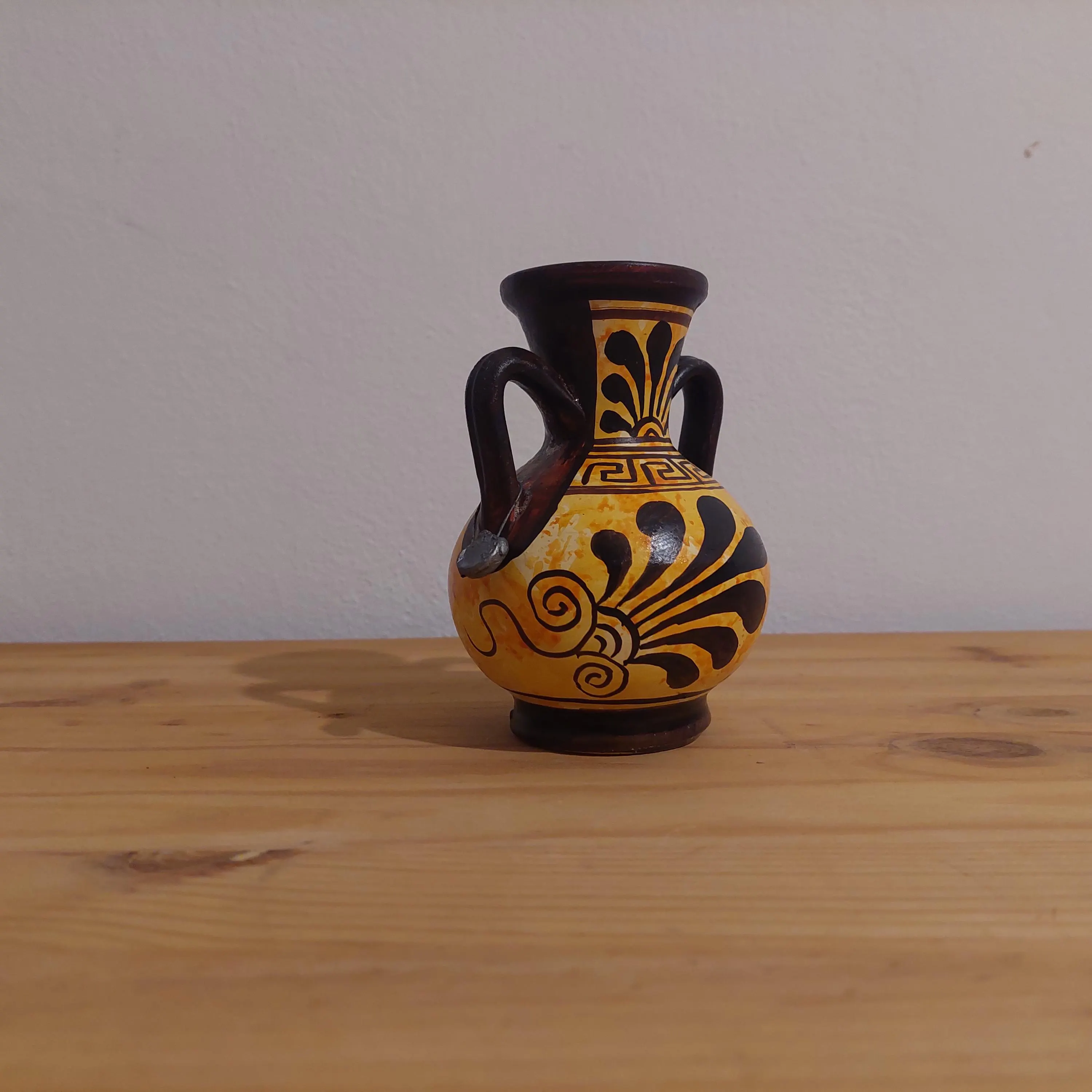 Heracles Portrait Vase Handmade Greek Ceramic Pot Red Figure Lion Skin Mythology — additional product image 4 from DadArt