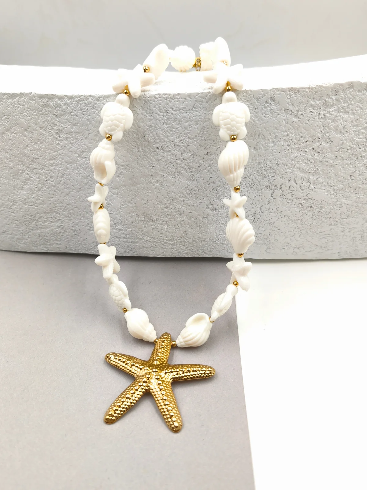 Necklace with Acrylic Details and Stainless Steel Starfish by Magis Handmade Jewels – view 3