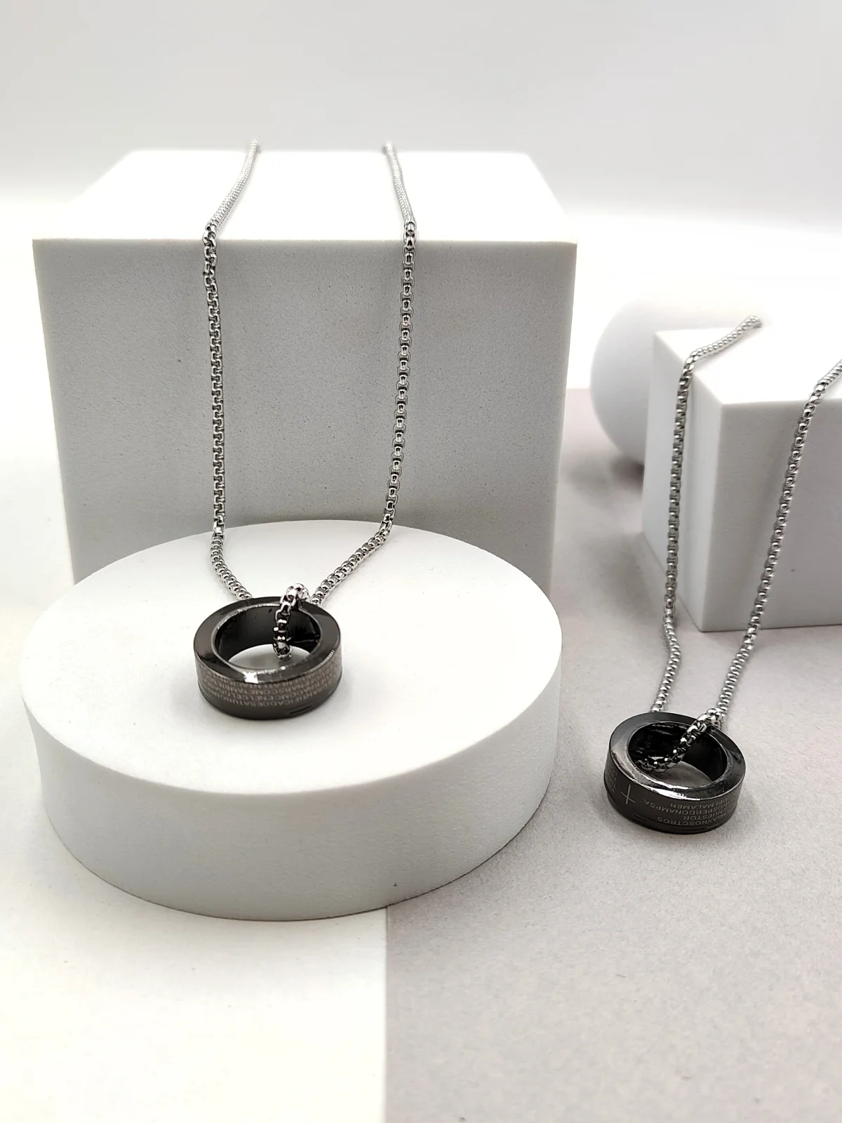 Stainless Steel Necklace with Round Motif by Magis Handmade Jewels – view 2