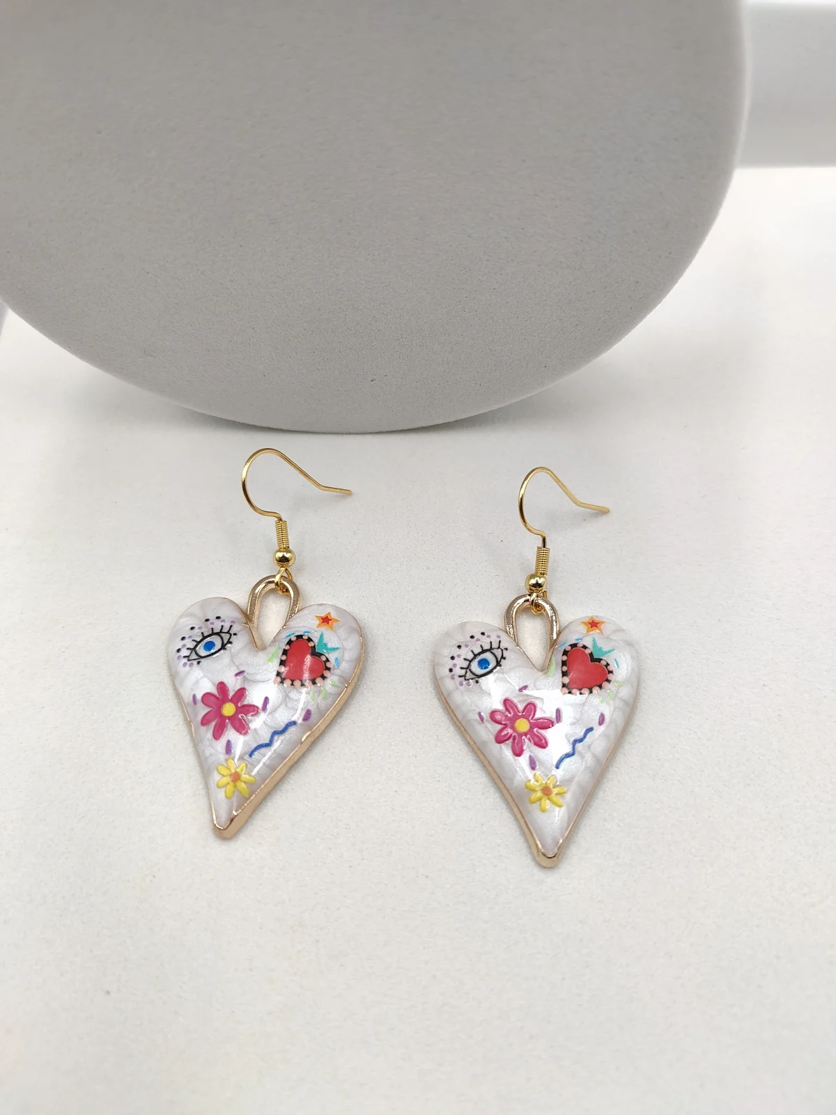 Earrings with Gold-Plated Hearts and Enamel by Magis Handmade Jewels – view 2