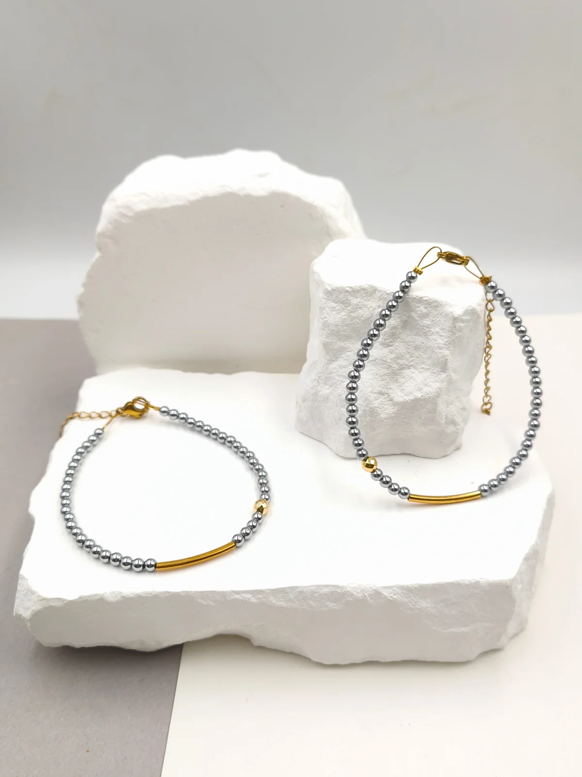 Bracelet with Hematite Beads and Stainless Steel Bar #703326