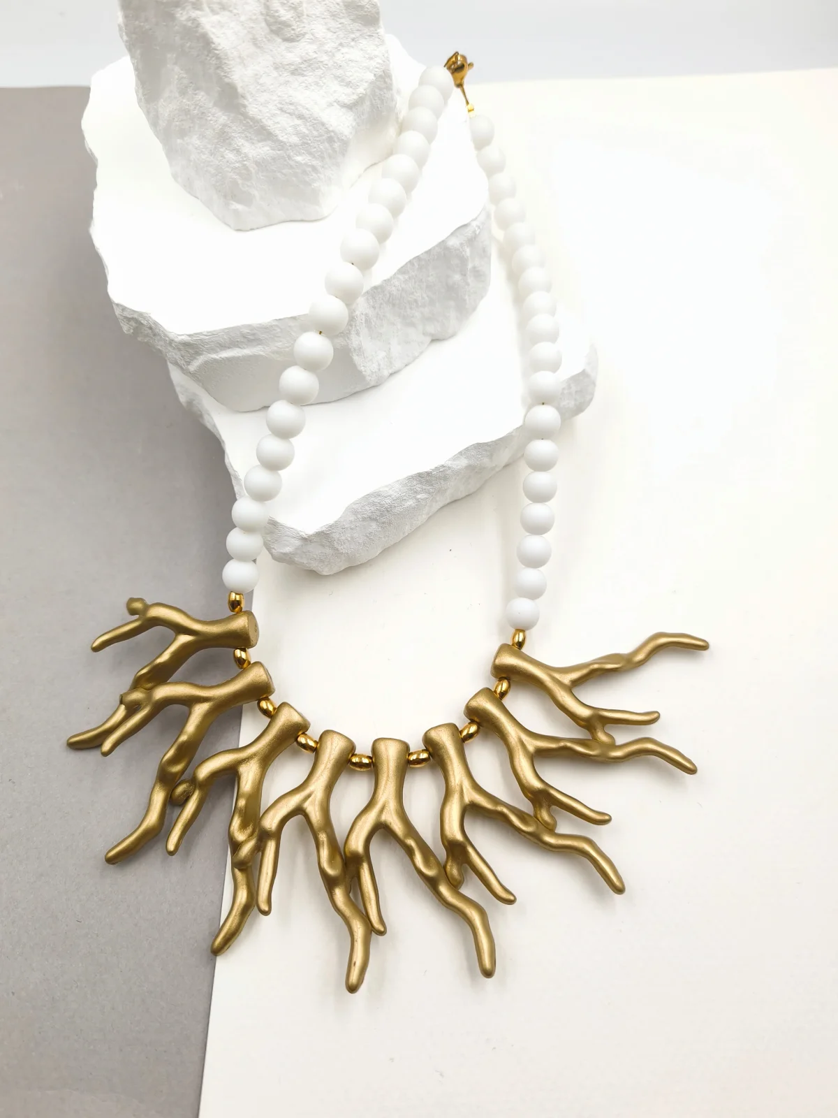 Necklace with Crystals and Coral Design by Magis Handmade Jewels – view 2