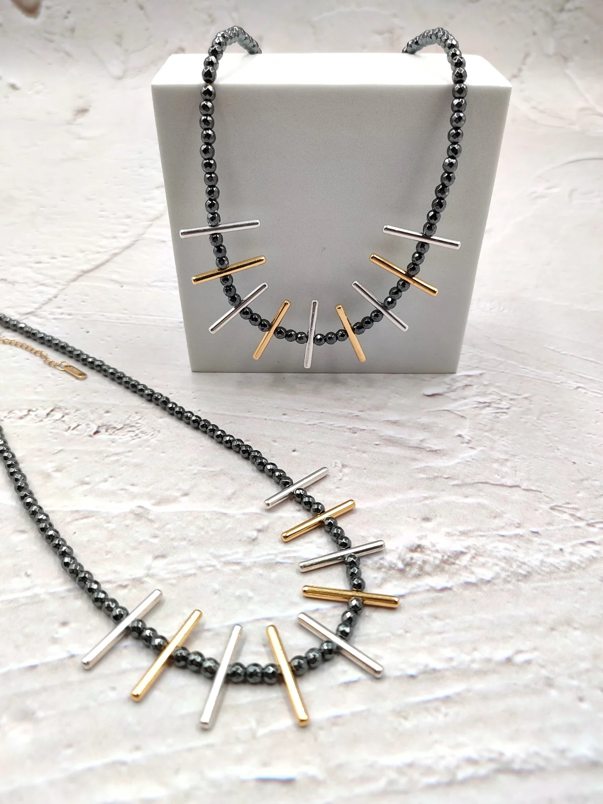 Necklace with Hematite and Rays by Magis Handmade Jewels – view 2