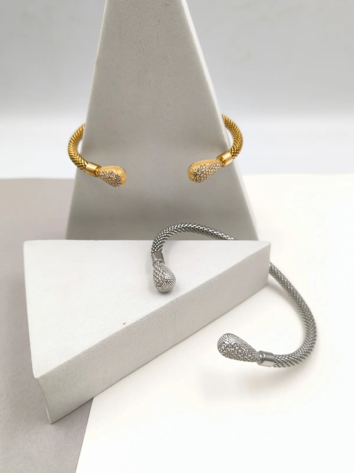 Stainless Steel Bracelet with Drops and Zircon #793219