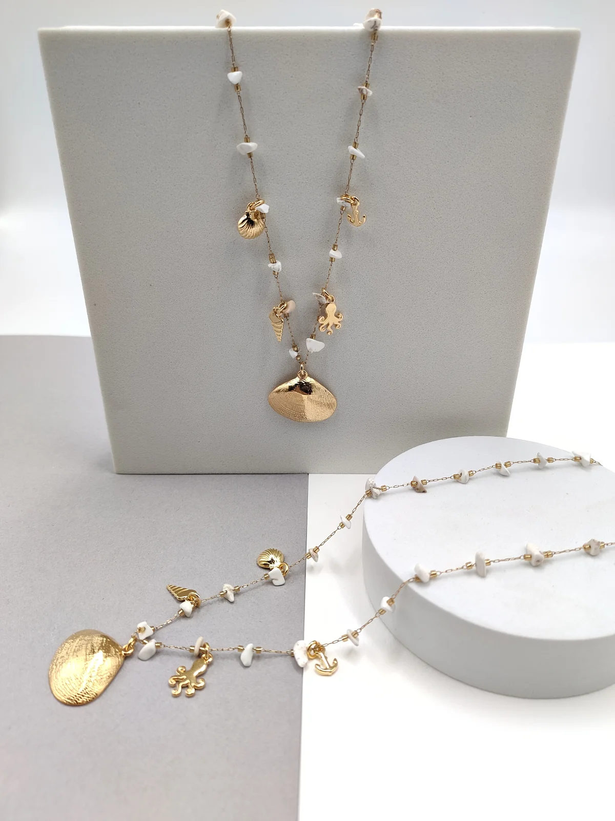 Stainless Steel Necklace with Howlite and Gold-Plated Details by Magis Handmade Jewels – view 2