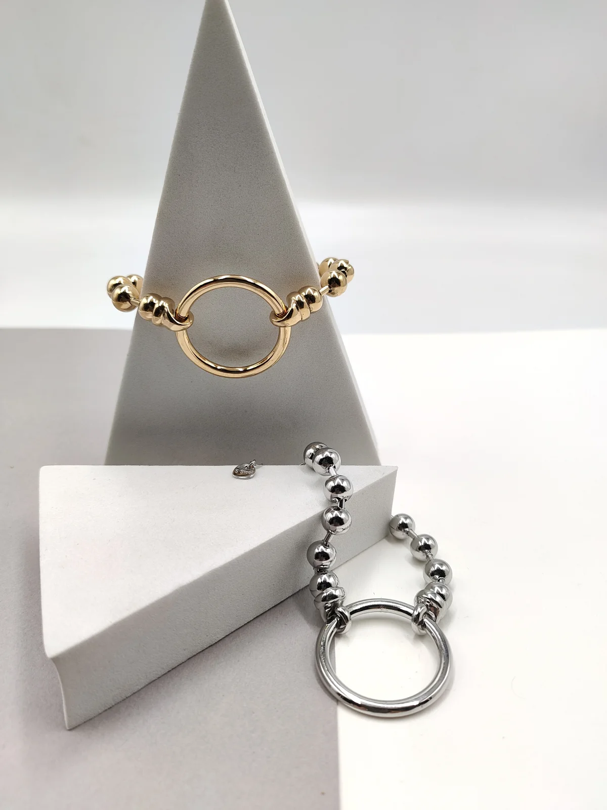 Stainless Steel Bracelet with Beads and Circle by Magis Handmade Jewels – view 3