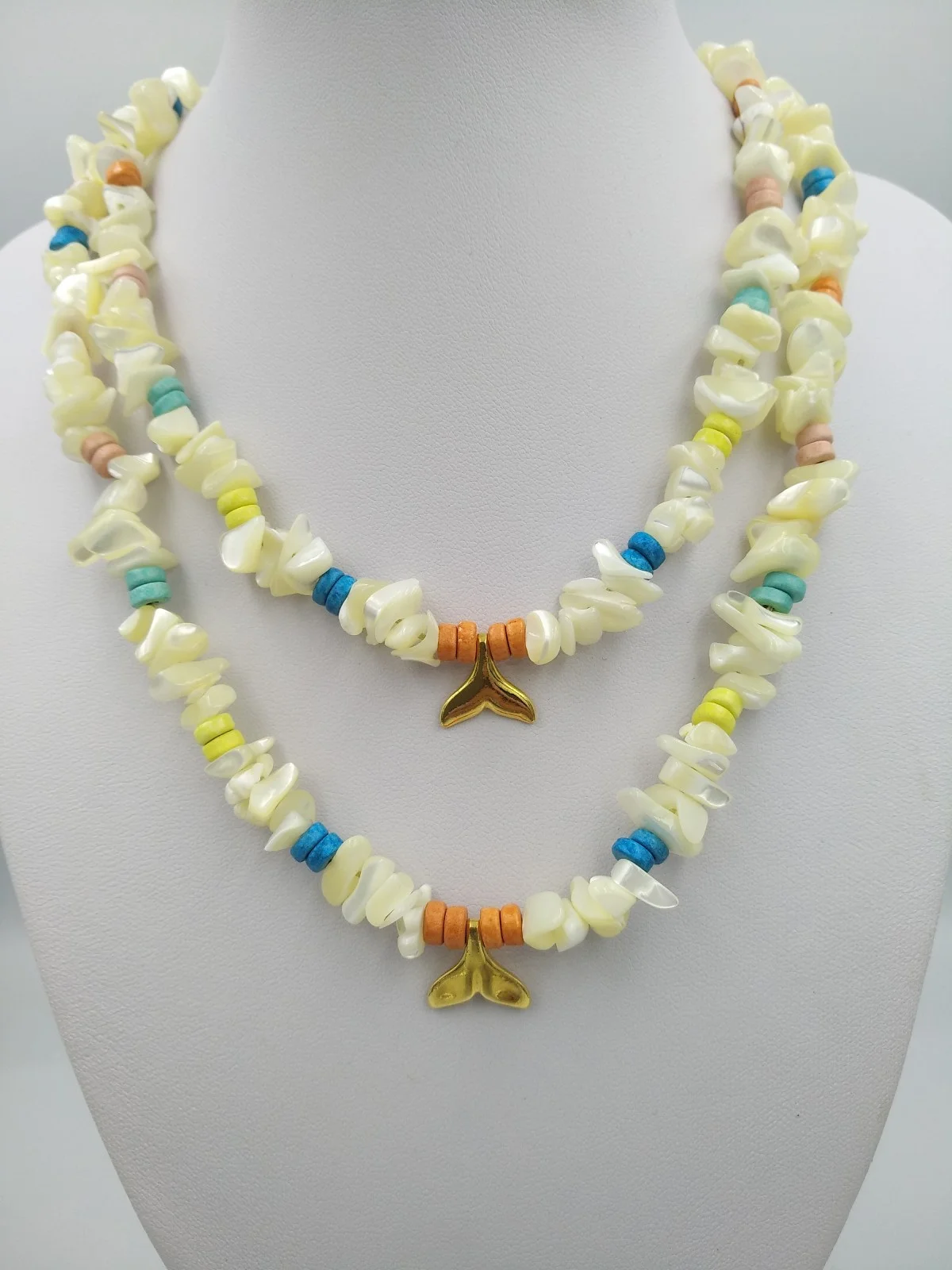 Necklace with Mother-of-Pearl and Ceramic Rings by Magis Handmade Jewels – view 2