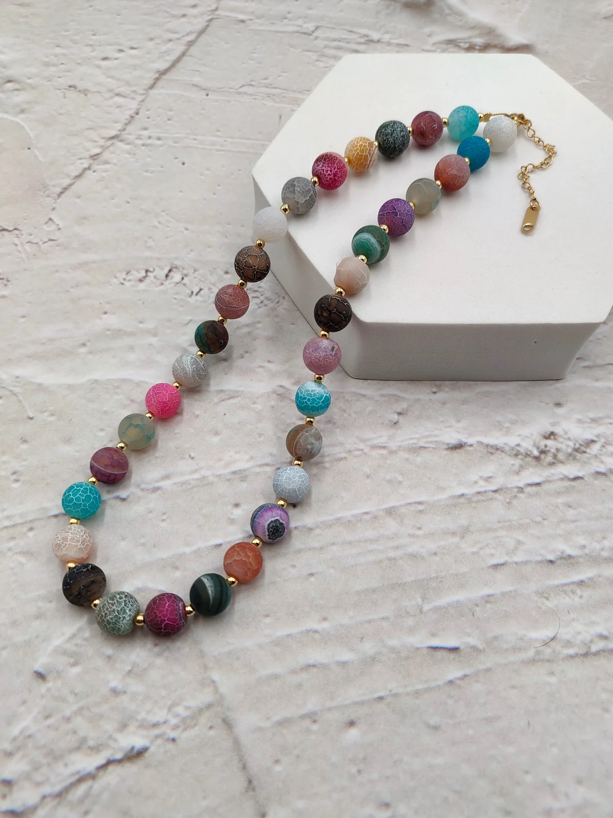 Necklace with Agate Beads and Gold-Plated Details by Magis Handmade Jewels – view 4