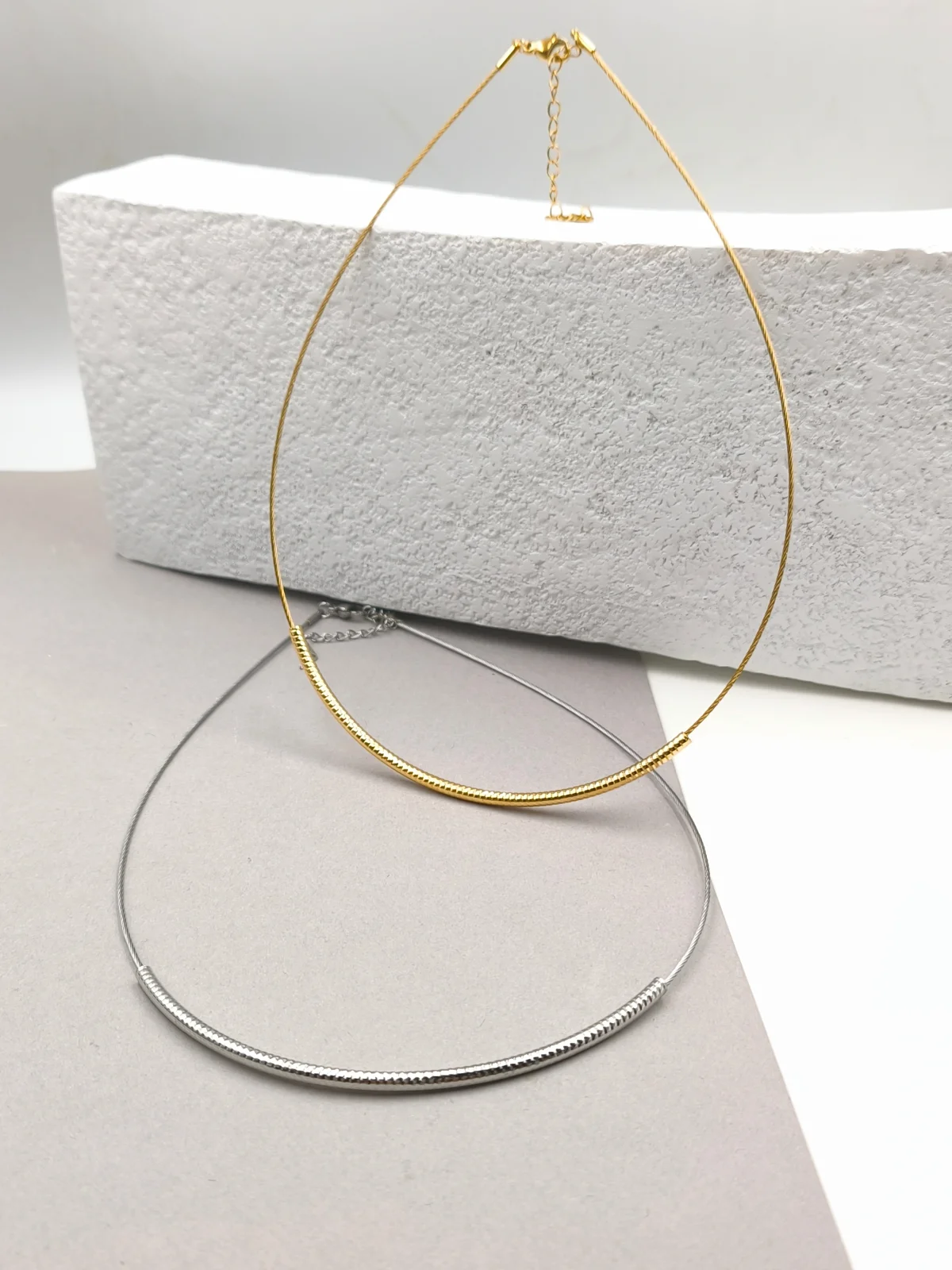Stainless Steel Necklace with Diamond-Cut Bar by Magis Handmade Jewels – view 2